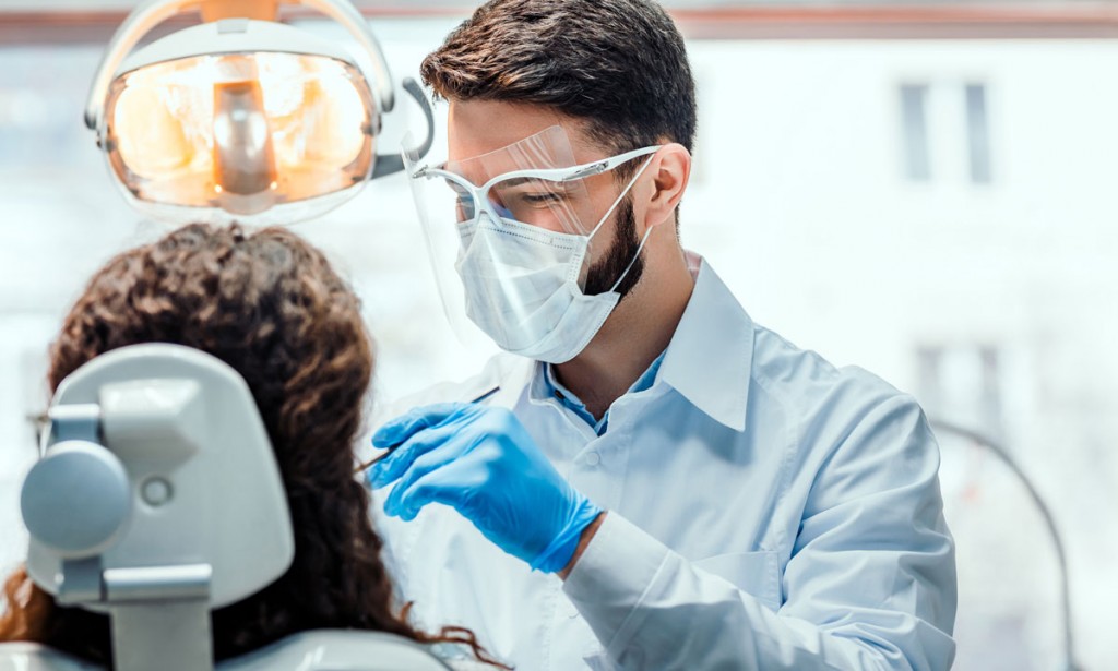 Speak With A Dentist For Your Dental Care Today!