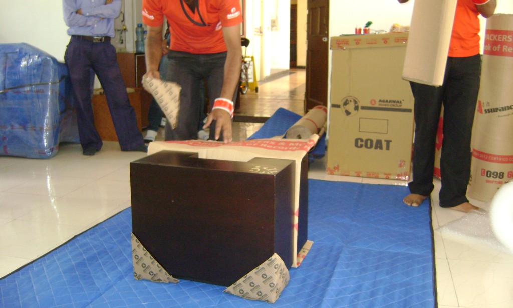 How to Organize Things When Moving For the First Time?